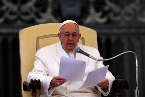 Papa sugere que é melhor ser ateu do que católico hipócrita