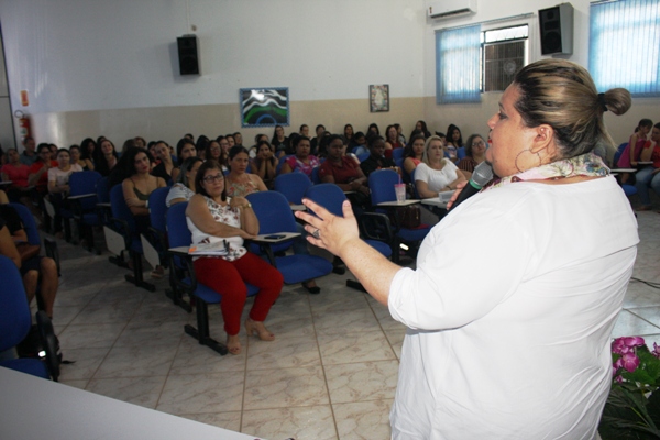 Professores participam de Capacitação no CEFAPRO