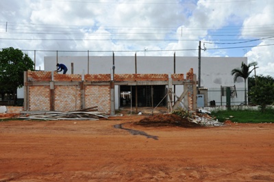 Prosseguem as obras de reforma e ampliação da Escola Jane Pereira Lopes