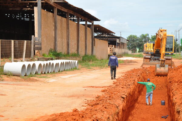 Obras de Infraestrutura nos Bairros Centro e Zona Industrial de Matupá