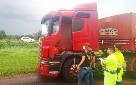 Caminhoneiro de SC morre com tiro na cabeça em rodovia de MT