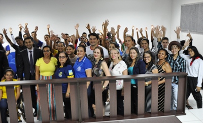 Escolas apresentam trabalhos do Projeto 'Onde há Educação, a Corrupção não tem vez'.