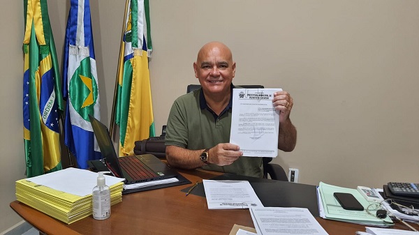 Prefeito paga RGA de 8,45% aos Servidores Peixotenses