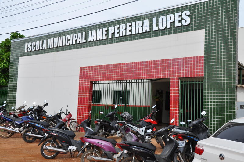 Reforma e Atualização do Laboratório de Informática da Escola Jane P. Lopes