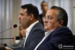 Adoeceu:ApÃ³s anÃºncio da prÃ©-candidatura de Mendes, Taques cancela agenda 