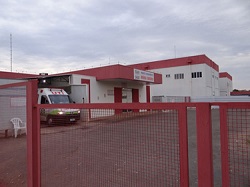 Hospital não interna pacientes por superlotação e falta de medicamento