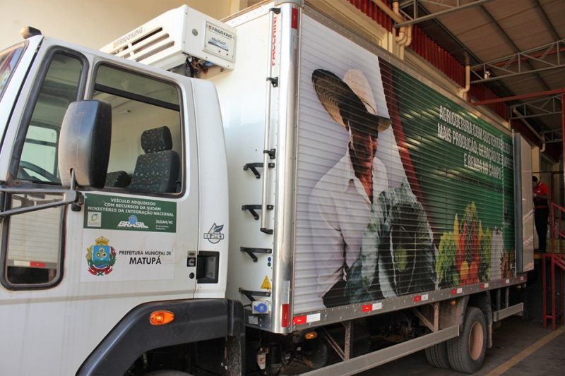 Secretaria faz transporte de alimentos da agricultura familiar Matupaense