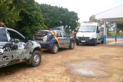 IndÃ­genas cercam hospital regional de Peixoto e PolÃ­cia Ã© acionada