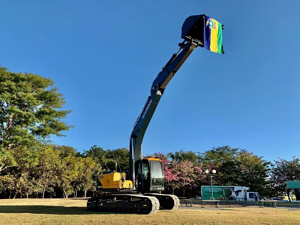 Prefeitura investe mais de R$ 1 milhão em máquina para agricultura familiar