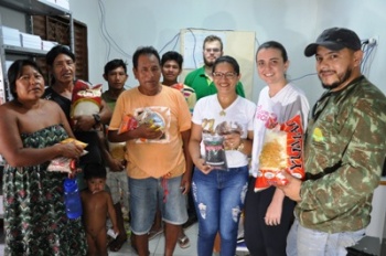 CASAI Peixoto recebe alimentos da COOGAVEPE