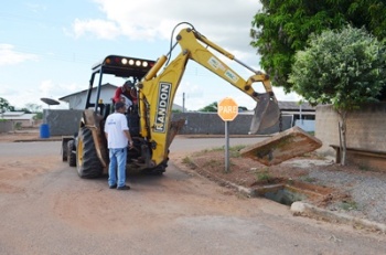 VigilÃ¢ncias atuam em conjunto no combate ao aedes aegypti em MatupÃ¡