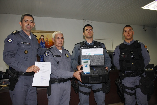 15º CRPM recebe Etilômetro do MPE e Poder Judiciário 