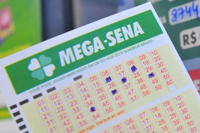 PrÃªmio da Mega-Sena acumula em R$ 30 MilhÃµes